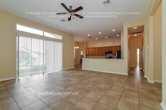 3341 Tumbling River Dr in Clermont, FL - Foto de edificio - Building Photo