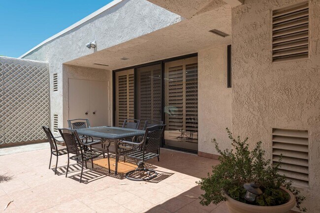 8 Tulane Ct in Rancho Mirage, CA - Building Photo - Building Photo