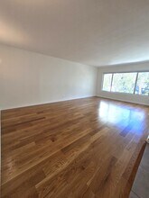 1831 Parnell Ave, Unit 5 in Los Angeles, CA - Foto de edificio - Building Photo