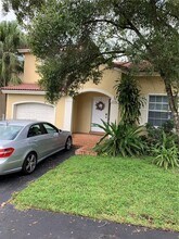 1246 NW 125th Terrace in Sunrise, FL - Building Photo - Building Photo