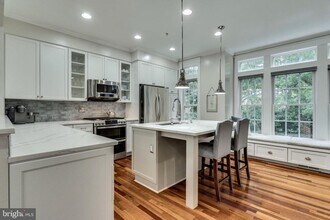 820 W Glebe Rd in Alexandria, VA - Building Photo - Building Photo