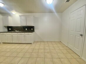 519 42nd St in Lubbock, TX - Building Photo - Building Photo