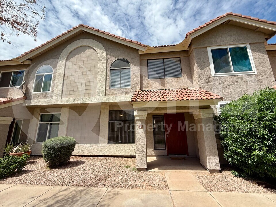 500 N Roosevelt Ave in Chandler, AZ - Building Photo