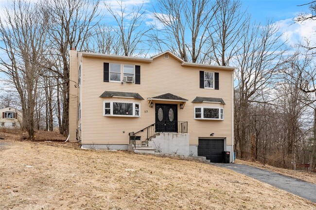 57 School Rd in Monroe, NY - Building Photo - Building Photo