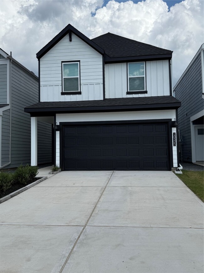 10325 Sylvan Wds Trl in Houston, TX - Building Photo - Building Photo