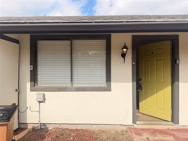 2607 Ektom Dr in Austin, TX - Building Photo - Building Photo