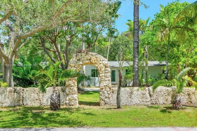 9775 SW 140th St in Miami, FL - Building Photo - Building Photo