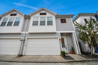 9448 Kerrwood Ln in Houston, TX - Building Photo - Building Photo