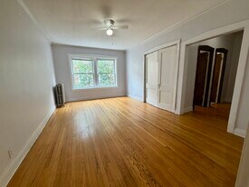 4402 N Winchester Ave, Unit 29 in Chicago, IL - Building Photo