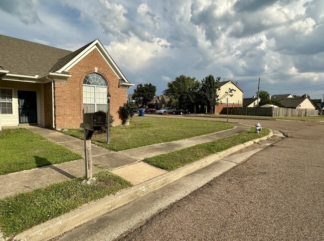 3972 Gavick Dr in Memphis, TN - Building Photo - Building Photo