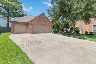 9035 Gable Glen Ln in Houston, TX - Building Photo - Building Photo