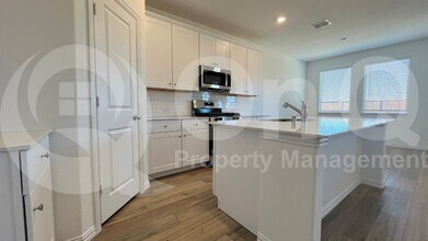 1220 Ipkiss Ave in Little Elm, TX - Building Photo - Building Photo