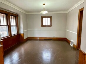 140 Brighton Dr in Akron, OH - Building Photo - Building Photo