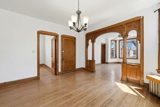1526 N Springfield Ave in Chicago, IL - Building Photo - Building Photo