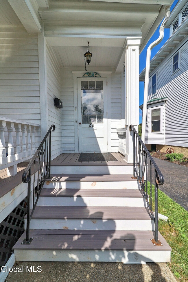 26 Manning Blvd in Albany, NY - Building Photo - Building Photo
