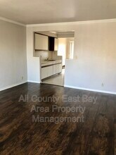 730 Johnson St in Albany, CA - Building Photo - Building Photo