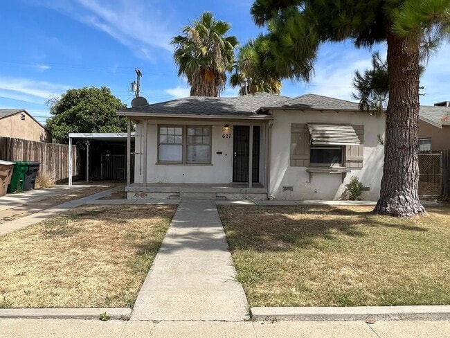 627 Arvin St in Bakersfield, CA - Building Photo - Building Photo