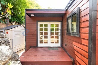 670 Woodland Dr in Sierra Madre, CA - Foto de edificio - Building Photo