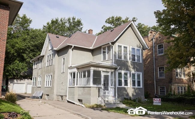 property at 3434 Girard Ave S