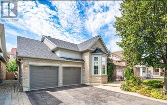 91 Trailside Walk in Brampton, ON - Building Photo