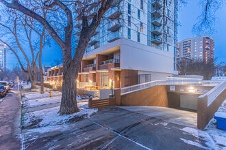 The Hendrix in Edmonton, AB - Building Photo - Building Photo