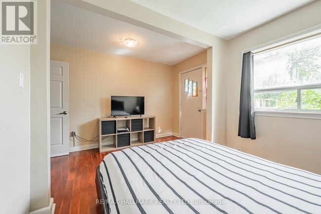property at 3309-3309 Lake Shore Blvd W