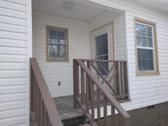 7 Farmer St in Newnan, GA - Foto de edificio - Building Photo