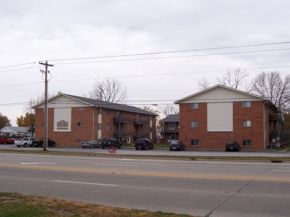 Country Charm Apartments in Lafayette, IN - Building Photo