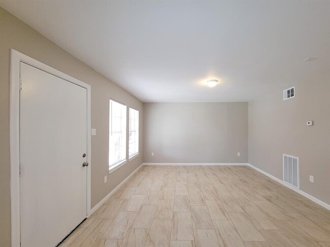 property at 3206 Lobit Dr