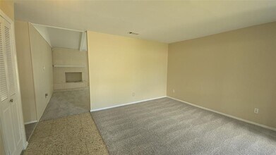 6120 Hylawn Dr in Austin, TX - Building Photo - Building Photo