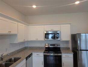 3394 Vesara Dr in Davenport, FL - Building Photo - Building Photo