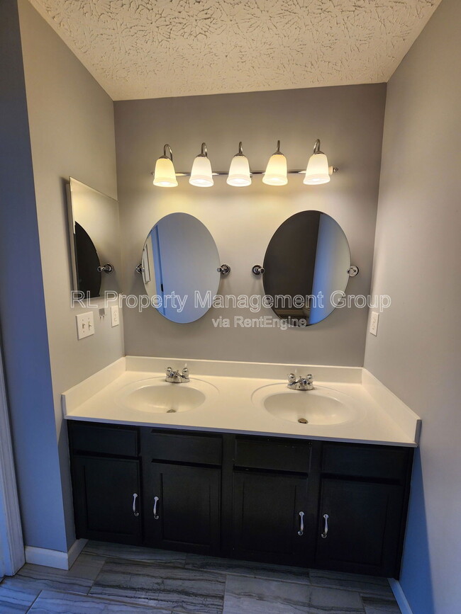 property at 1536 Magoffin Ave