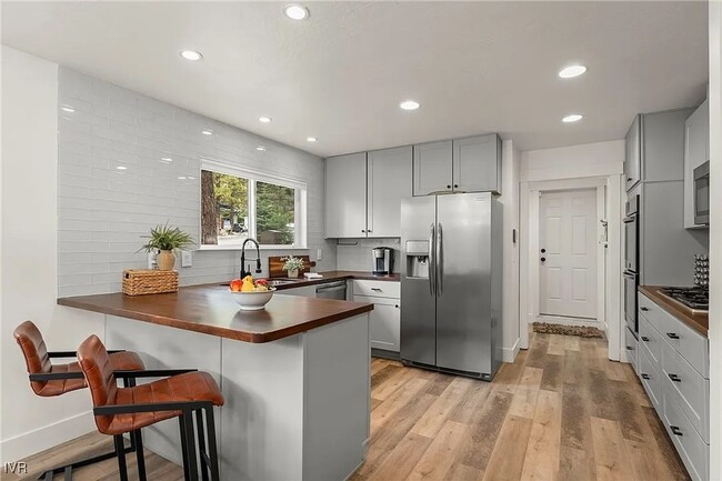 781 Mays Blvd in Incline Village, NV - Building Photo - Building Photo