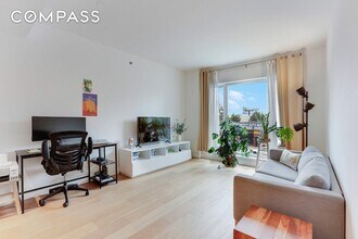 181 18th St-Unit -206 in Brooklyn, NY - Building Photo - Building Photo