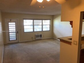 93 Ventnor E in Deerfield Beach, FL - Building Photo - Building Photo