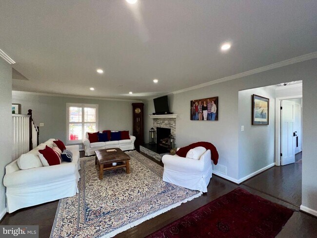 909 St Stephens Rd in Alexandria, VA - Building Photo - Building Photo