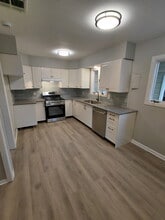 23 Steele Cir in Niagara Falls, NY - Foto de edificio - Building Photo