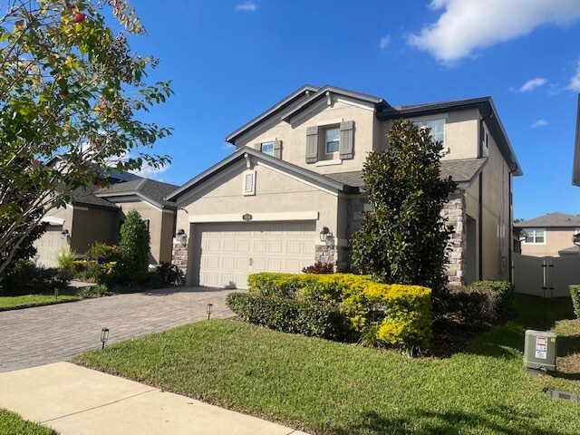 20068 Stone Pine Cir in Lutz, FL - Building Photo - Building Photo