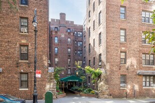 2 Grace Ct in Brooklyn, NY - Building Photo