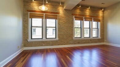 1356 W Estes Ave in Chicago, IL - Building Photo - Building Photo