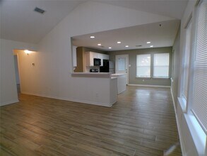 35 Windswept Oaks Pl in Conroe, TX - Building Photo - Building Photo