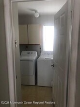 35 Greenwich Ave in Manchester Township, NJ - Building Photo - Building Photo