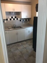 5411 Chesterfield Ave in Austin, TX - Foto de edificio - Building Photo