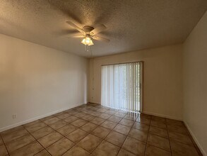 4384 NW 9th Ave in Pompano Beach, FL - Building Photo - Building Photo