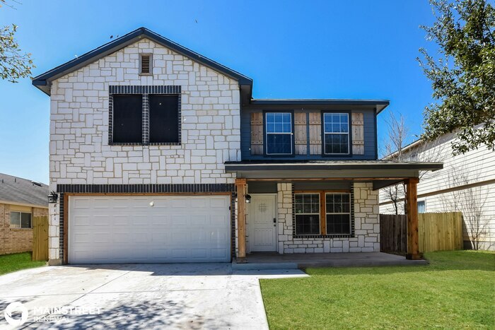 8111 Ashwood Pointe in San Antonio, TX - Building Photo