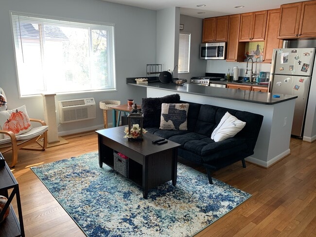 2400 Lee Hwy, Unit 204