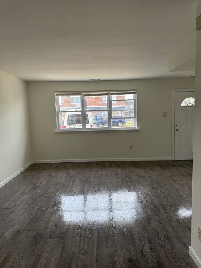 2125 Benson St, Unit 1st Floor