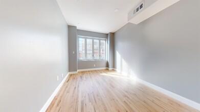 12 Vroom St in Jersey City, NJ - Building Photo - Building Photo