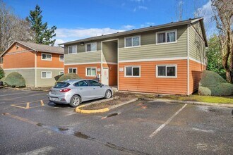 6031 N Fessenden St in Portland, OR - Building Photo - Building Photo