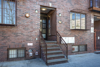 108 Walworth St in Brooklyn, NY - Foto de edificio - Building Photo